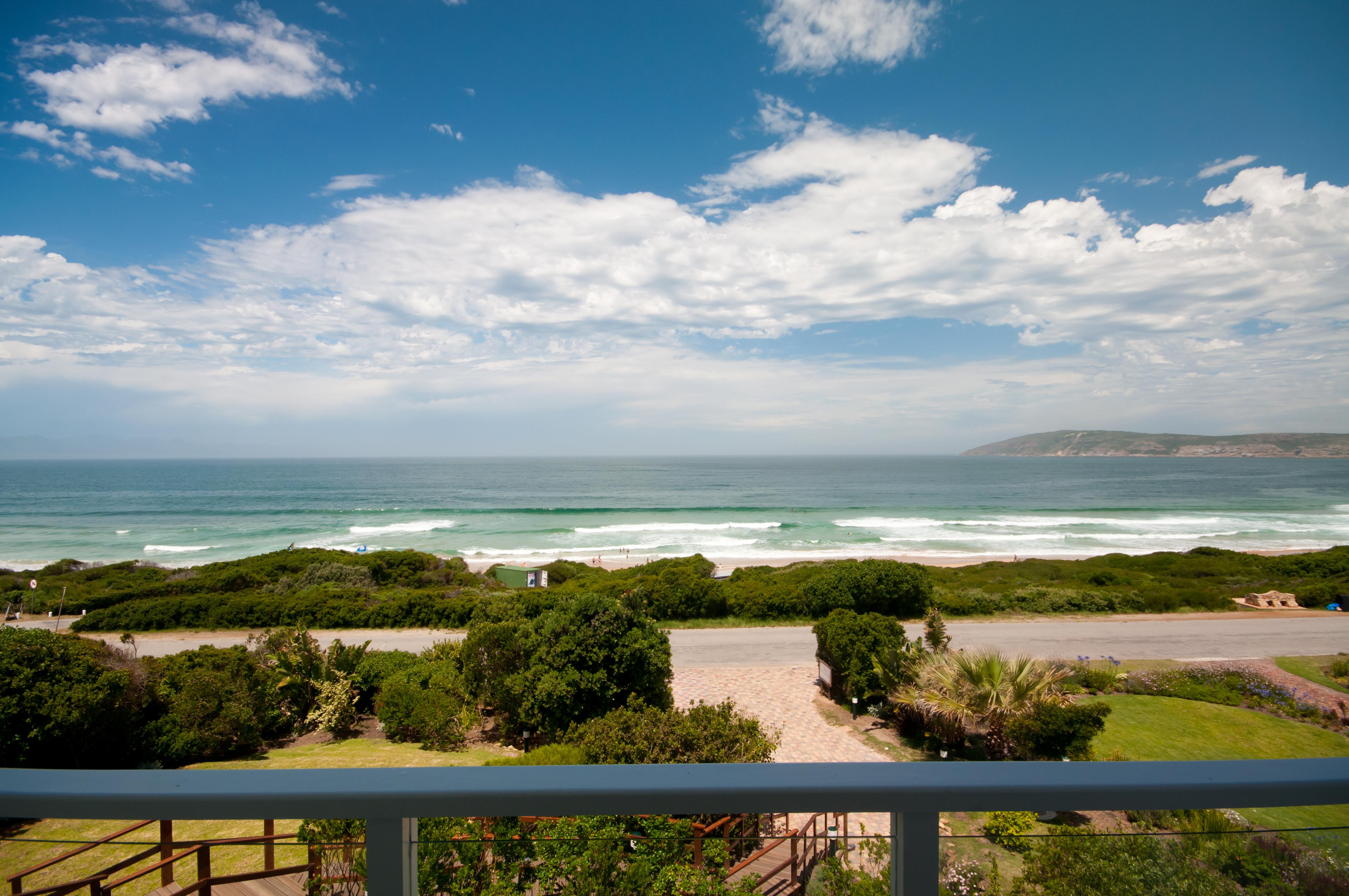 The Robberg Beach Lodge - Lion Roars Hotels & Lodges Плеттенберг-Бей Экстерьер фото
